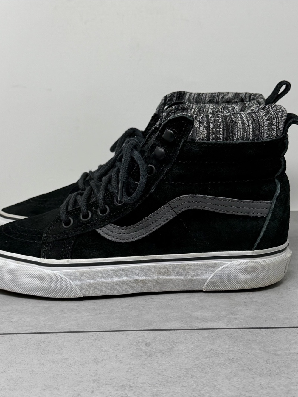 Vans SK8 High-Top Suede Skate SneakersBlack & Gray women’s 7.5/mens 6